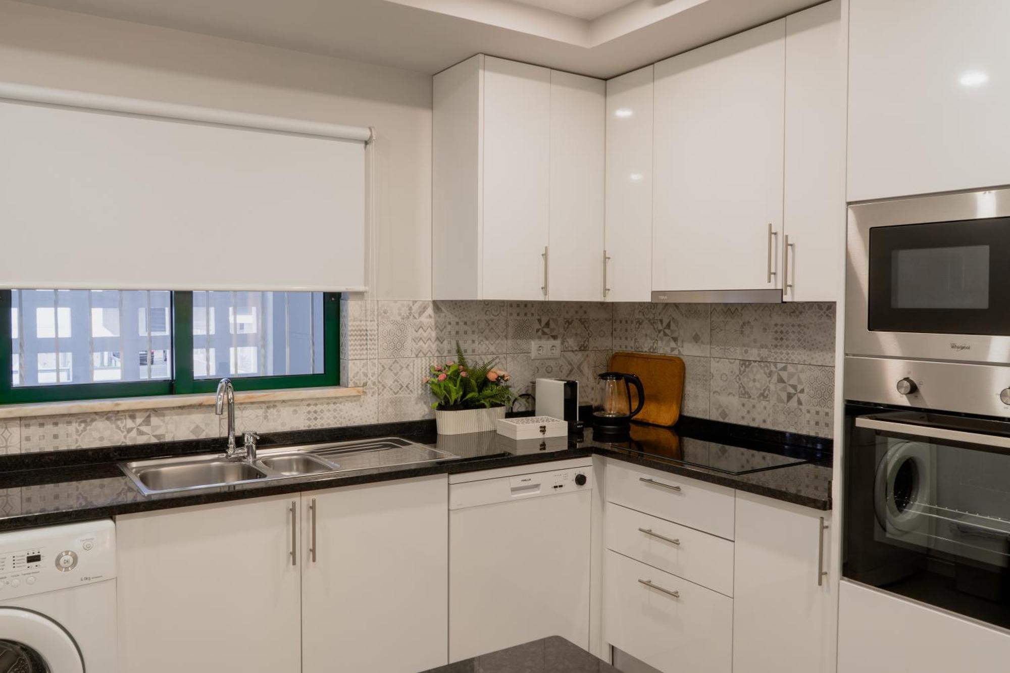 Comfort Zone Beach Apartment Quarteira Ngoại thất bức ảnh