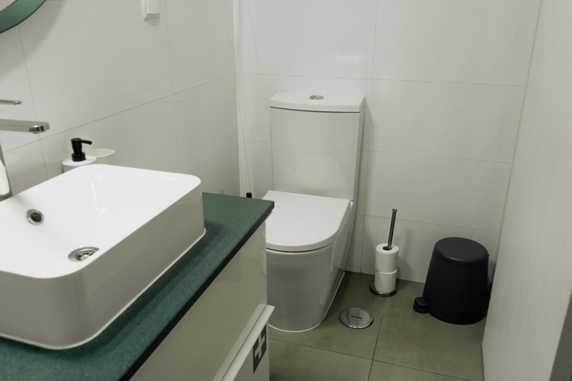 Comfort Zone Beach Apartment Quarteira Ngoại thất bức ảnh
